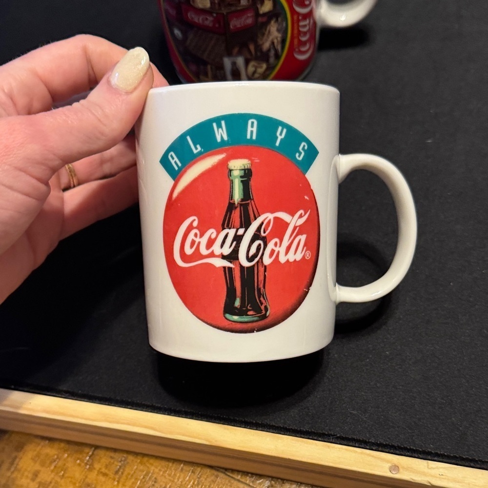 VINTAGE Coca Cola Vintage Mug Collection - Red, White, Black - Picture 2 of 10